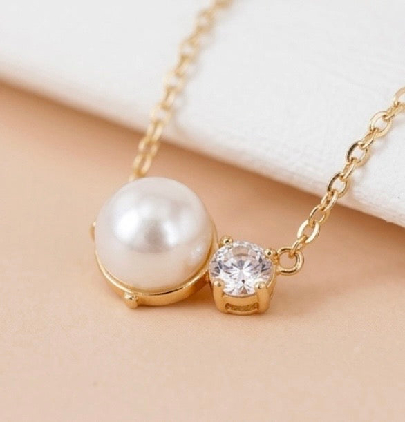 Collier Perles et Strass Doré — Acier Inoxydable